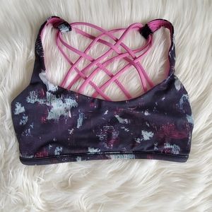 Lululemon free to be bra-wild